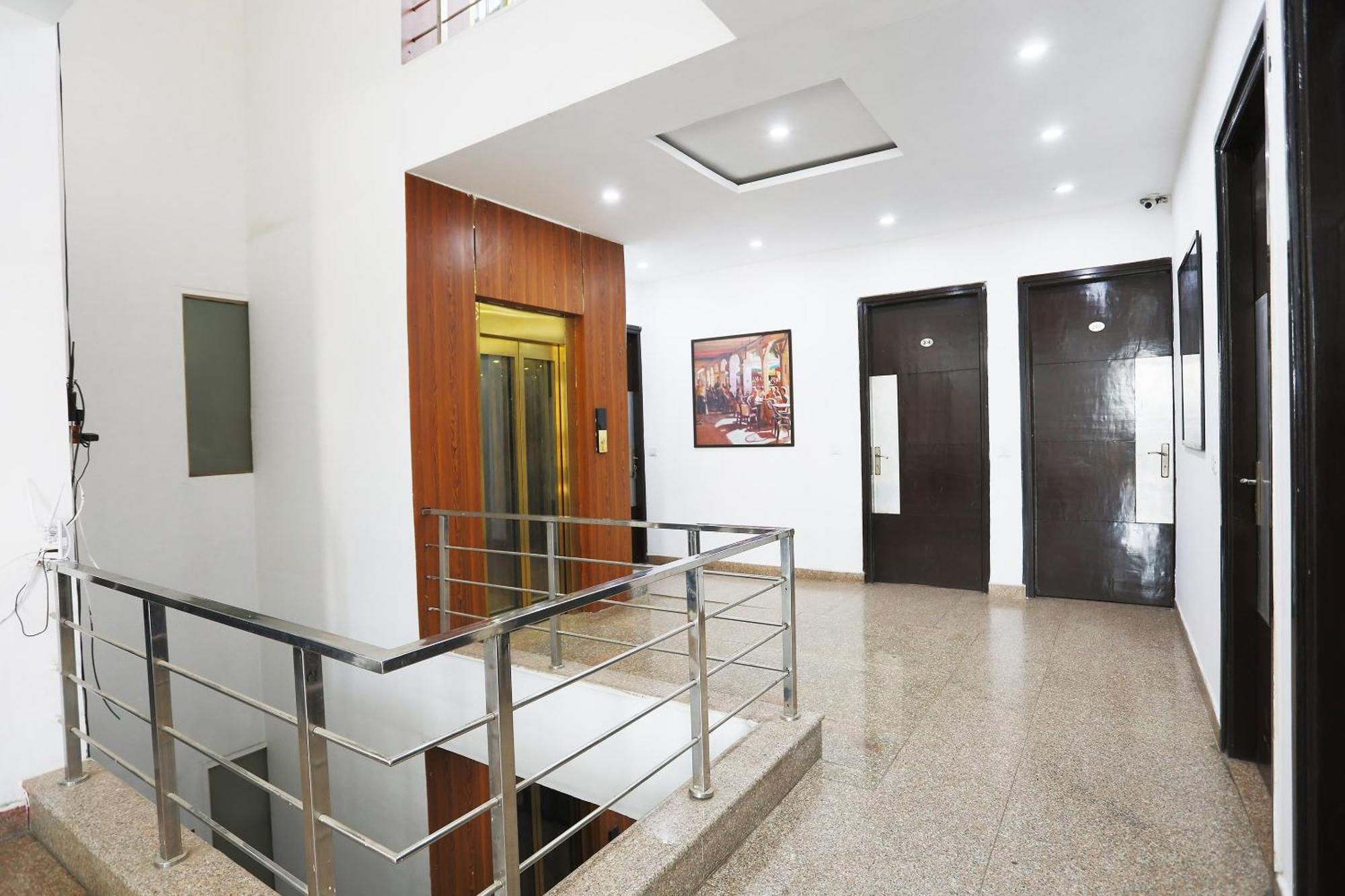 Super Collection O Tipsyy Inn 014 Gurgaon Exterior foto