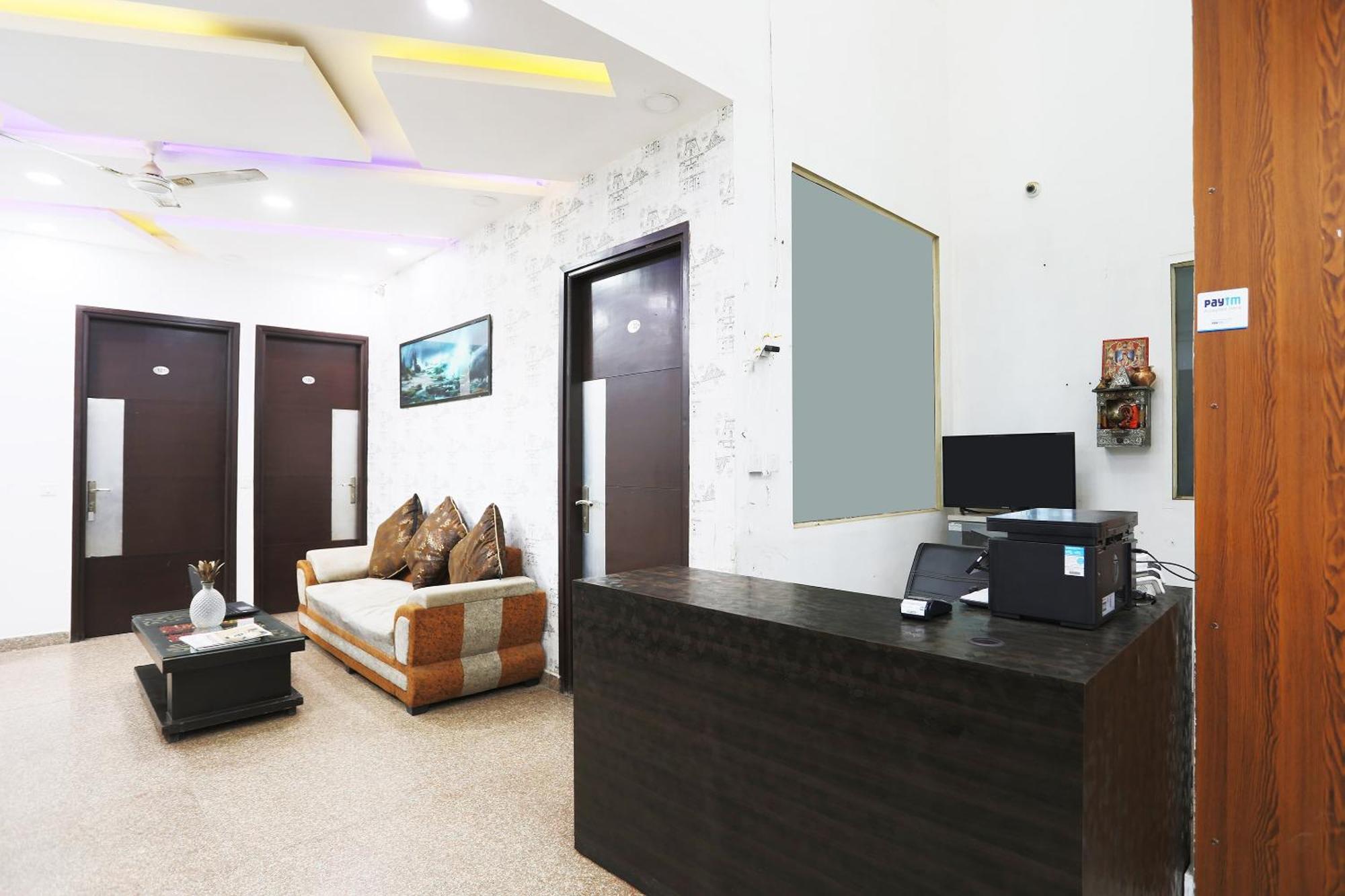 Super Collection O Tipsyy Inn 014 Gurgaon Exterior foto